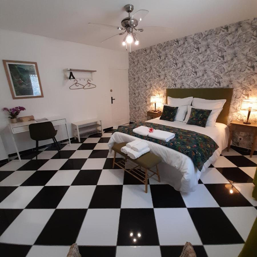 Villa Garriga Le Bois de Nefles  部屋 写真